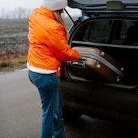 Wheelchair dilipat masuk boot kereta